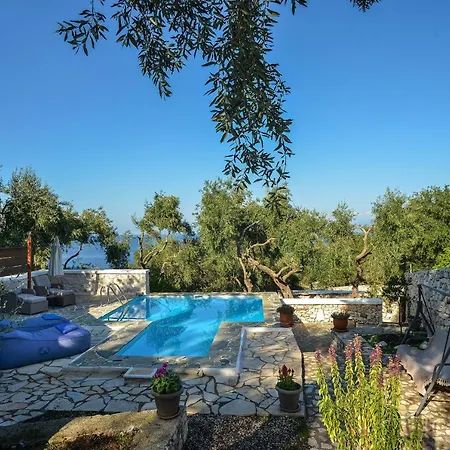 Paxoblue Junior With Private Pool 아파트